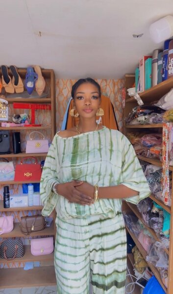 Robe de soirée disponible