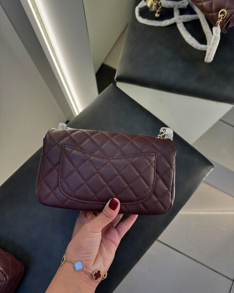 Стильная сумочка из натуральной кожи