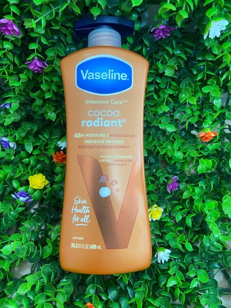 Vaseline Lotion Cocoa Radiant
