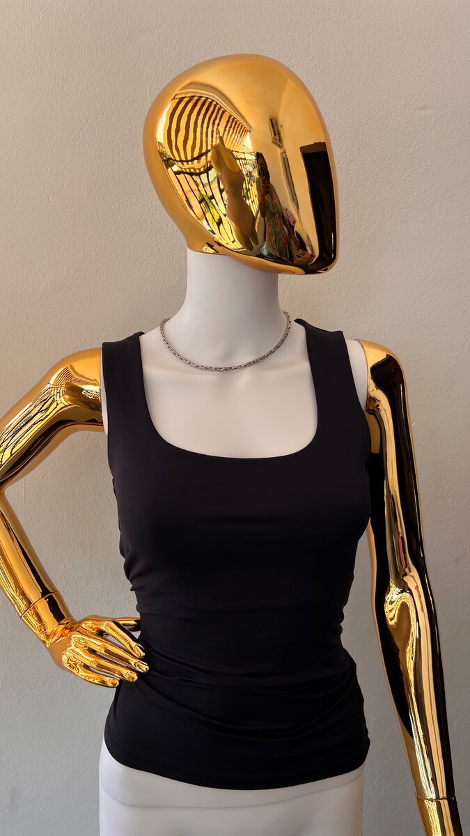 Débardeur noir basique