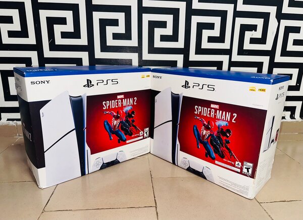 PlayStation 5 + SpiderMan 2