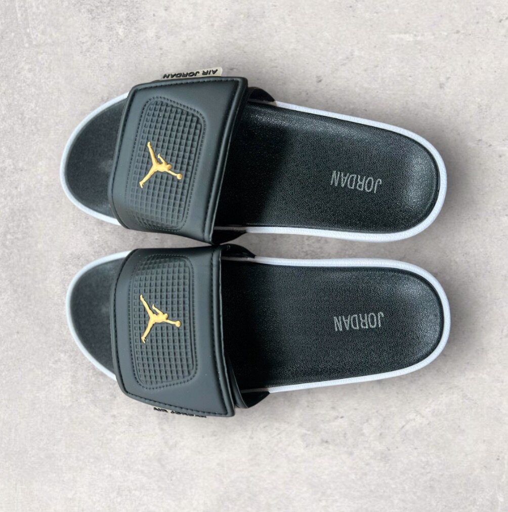 Sandales noires tendance