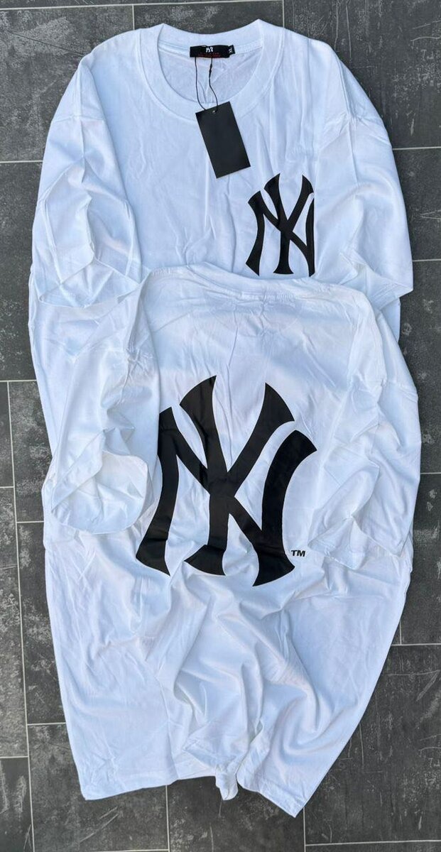 T-shirt unisexe logo tendance