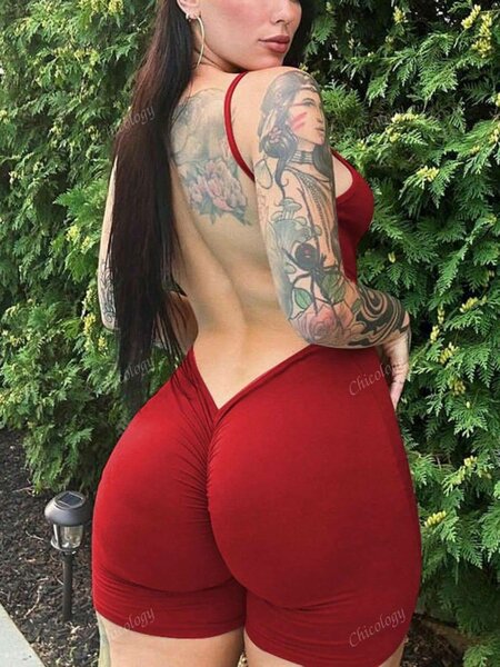 Combishort moulant élégant