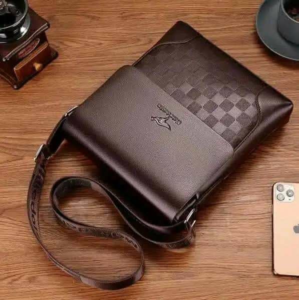 Sac bandoulière élégant homme