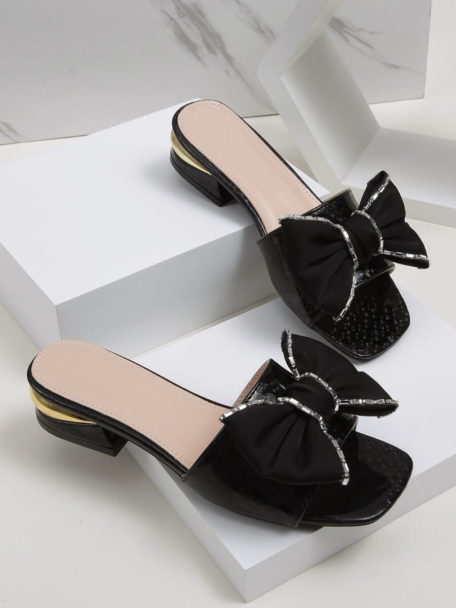 Rhinestone & bow decor sandals
