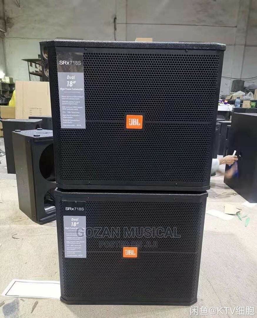 JBL SRX Dual Speakers Bass