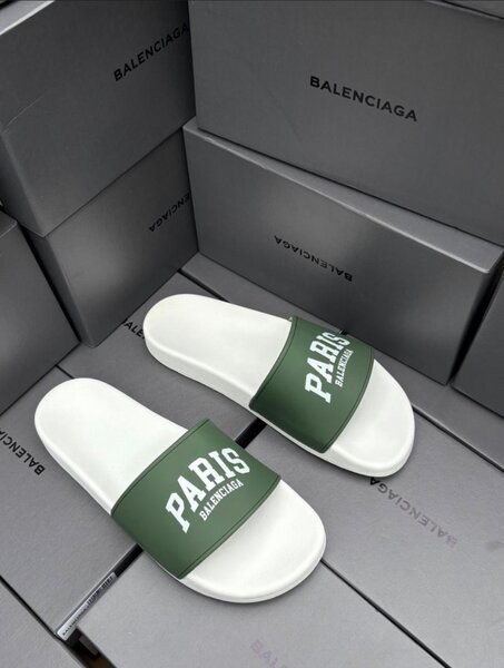 Sandales Balenciaga Paris