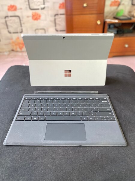 Microsoft surface pro 5(sim)