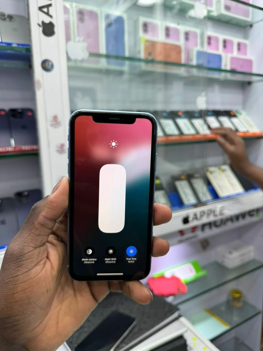 iPhone XR Bleu Débloqué