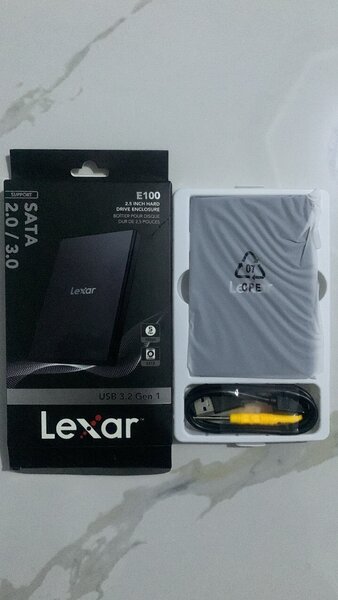 Boîtier Lexar E100 2.5"