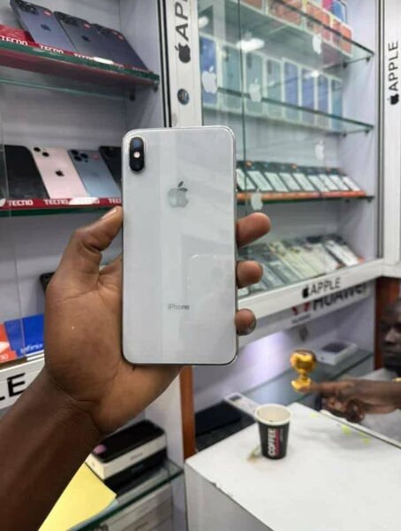 iPhone X 64 Go Gris Sidéral