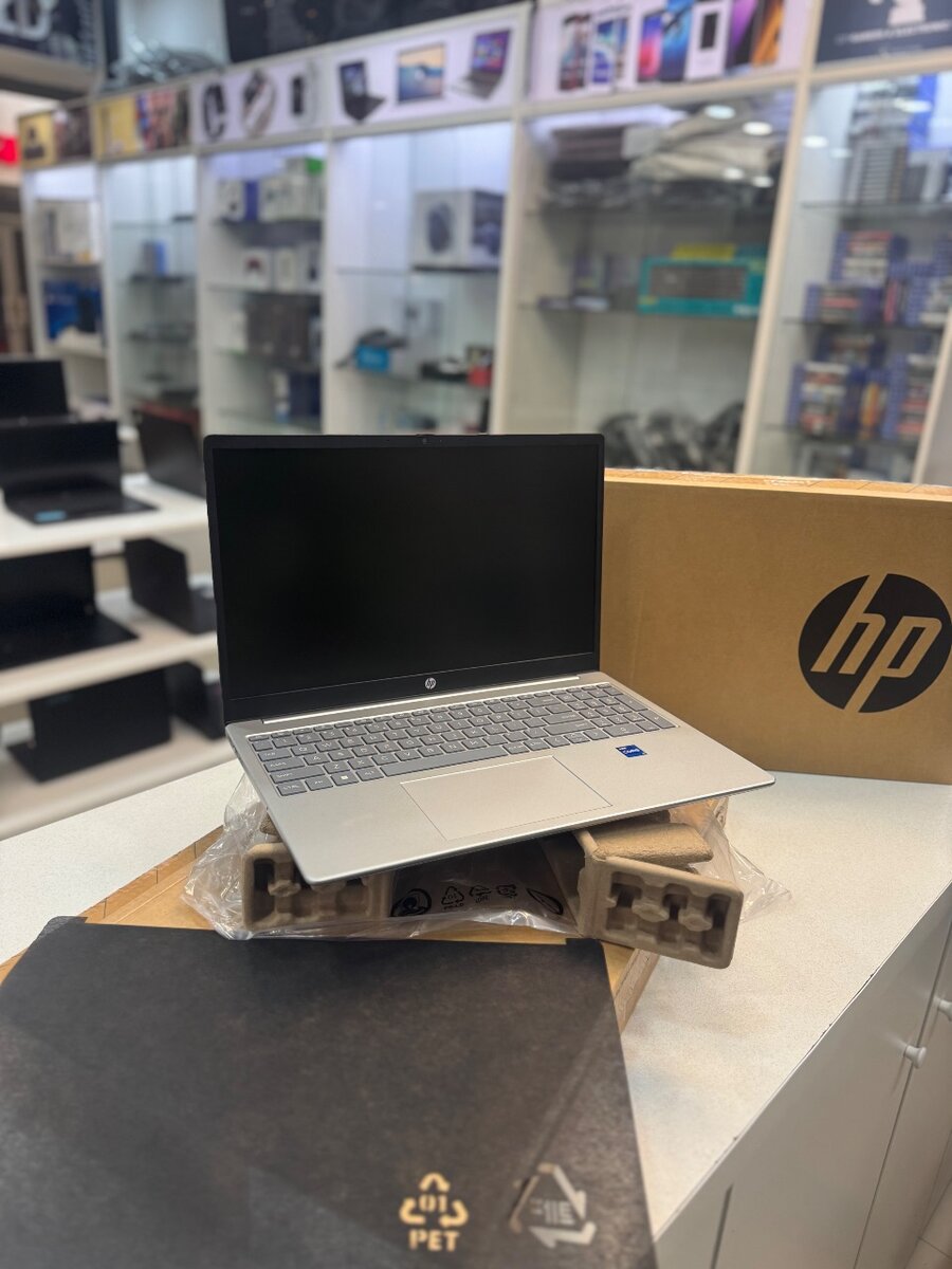 HP 15s Laptop