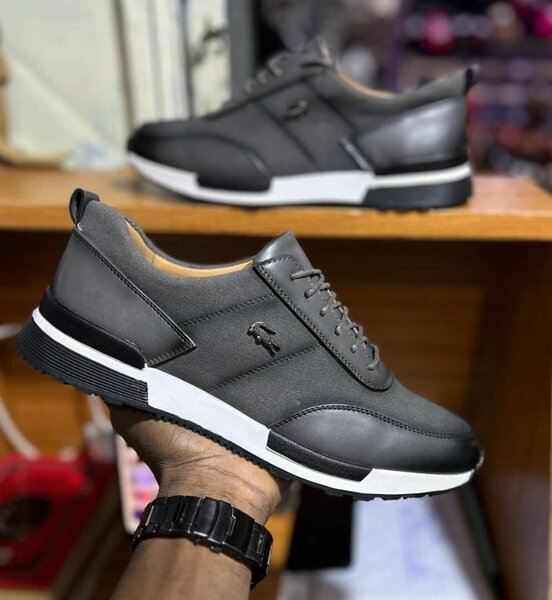 Baskets en cuir élégantes