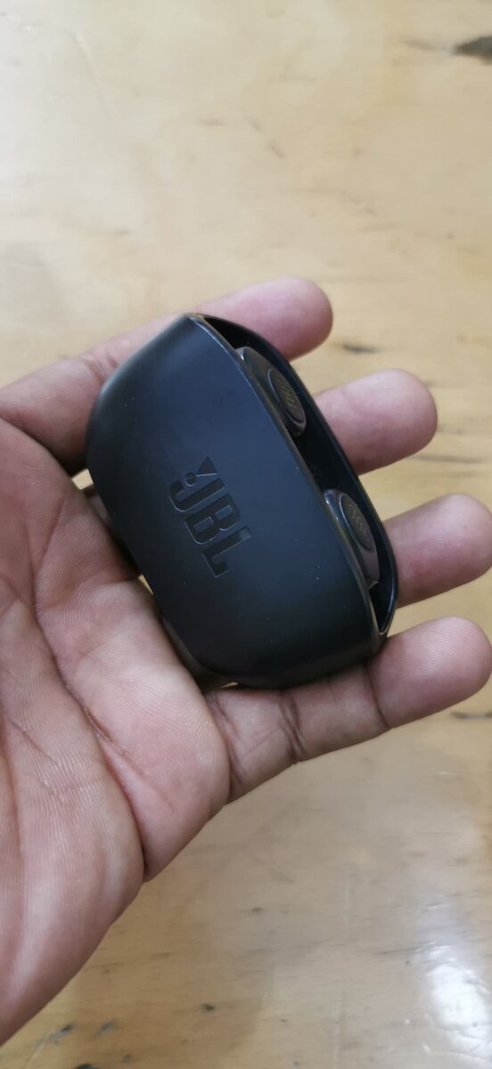 JBL EARBUDS / Voice Cancellation