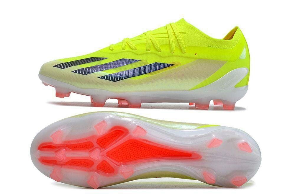 Crampons paire de margue adidas f50