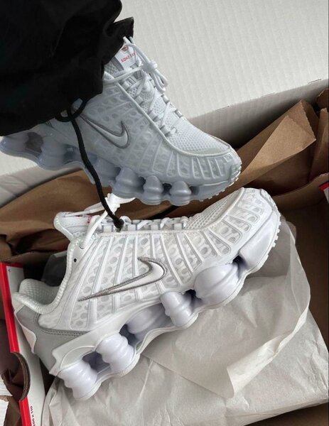 Baskets Nike Shox Gravity