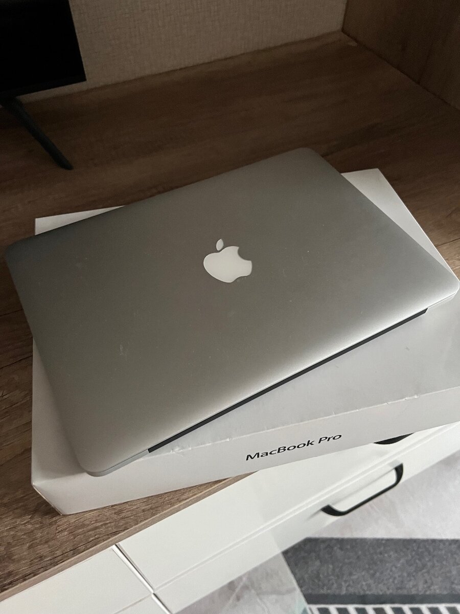 Apple macbook pro 13 inch