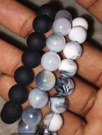 Bead bracelet