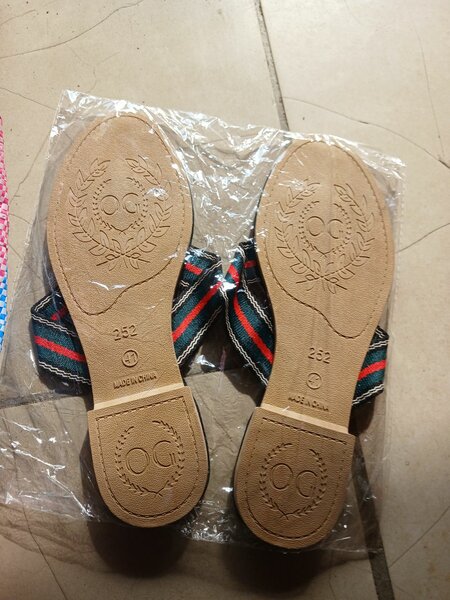 Sandales en cuir élégantes