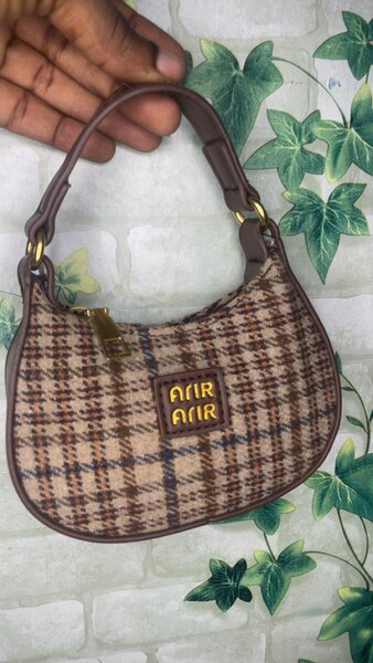 Sac à main en tweed chic