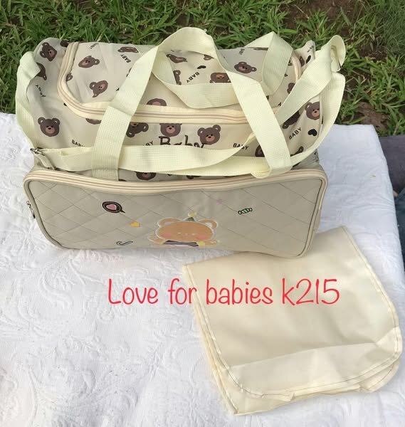 Children's travel bag beige with print