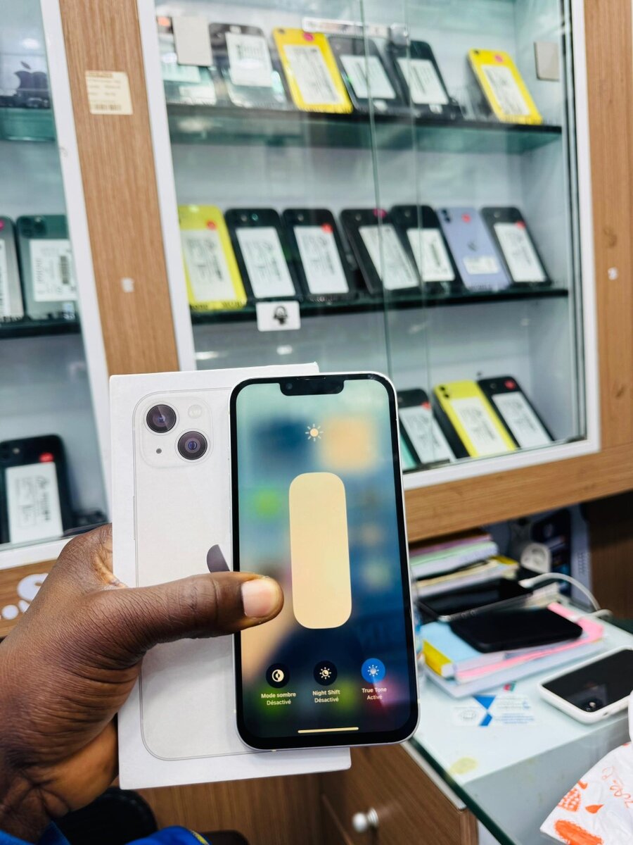 iPhone 13 simple 128Go message