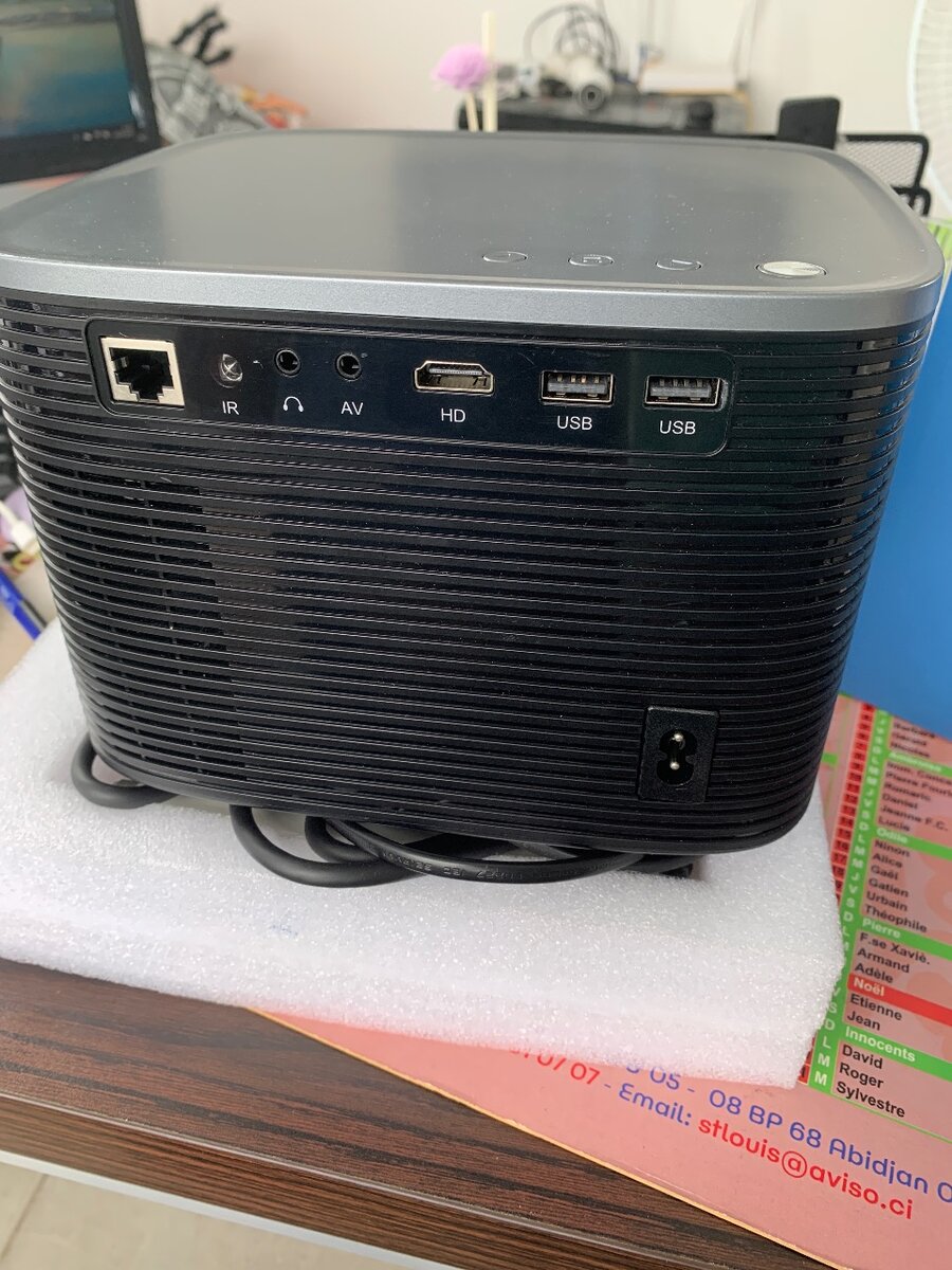 Projecteur 1080P Full HD WiFi