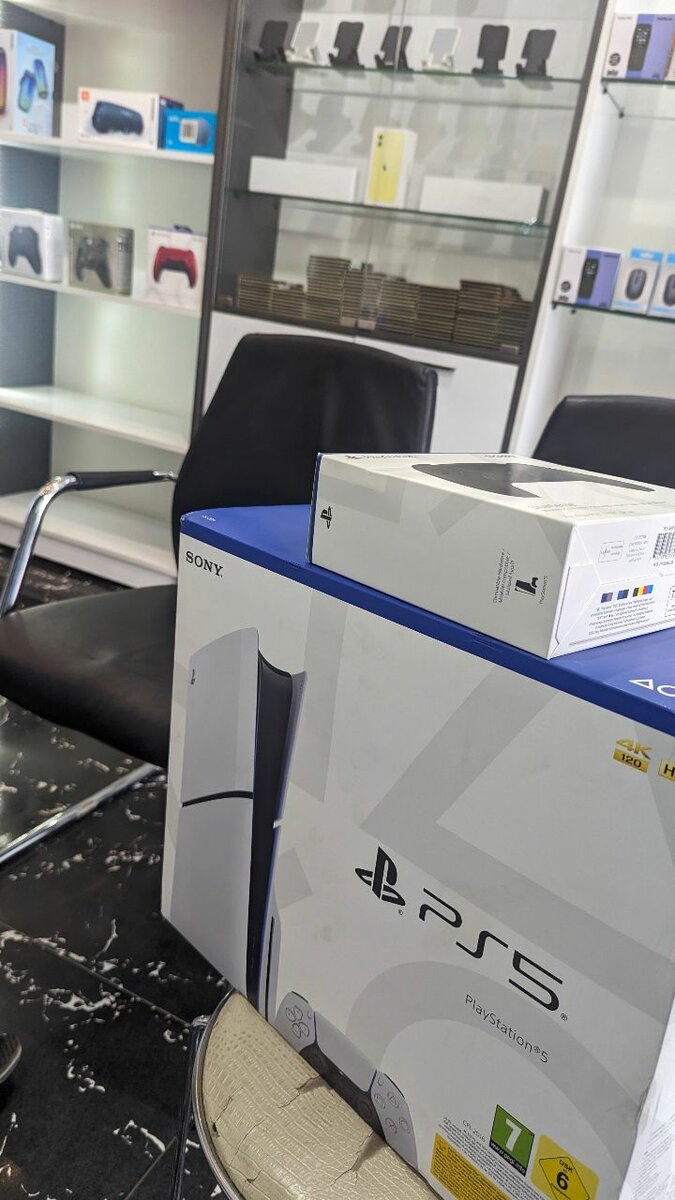 PlayStation 5 Slim Disc Version 1terabite storage