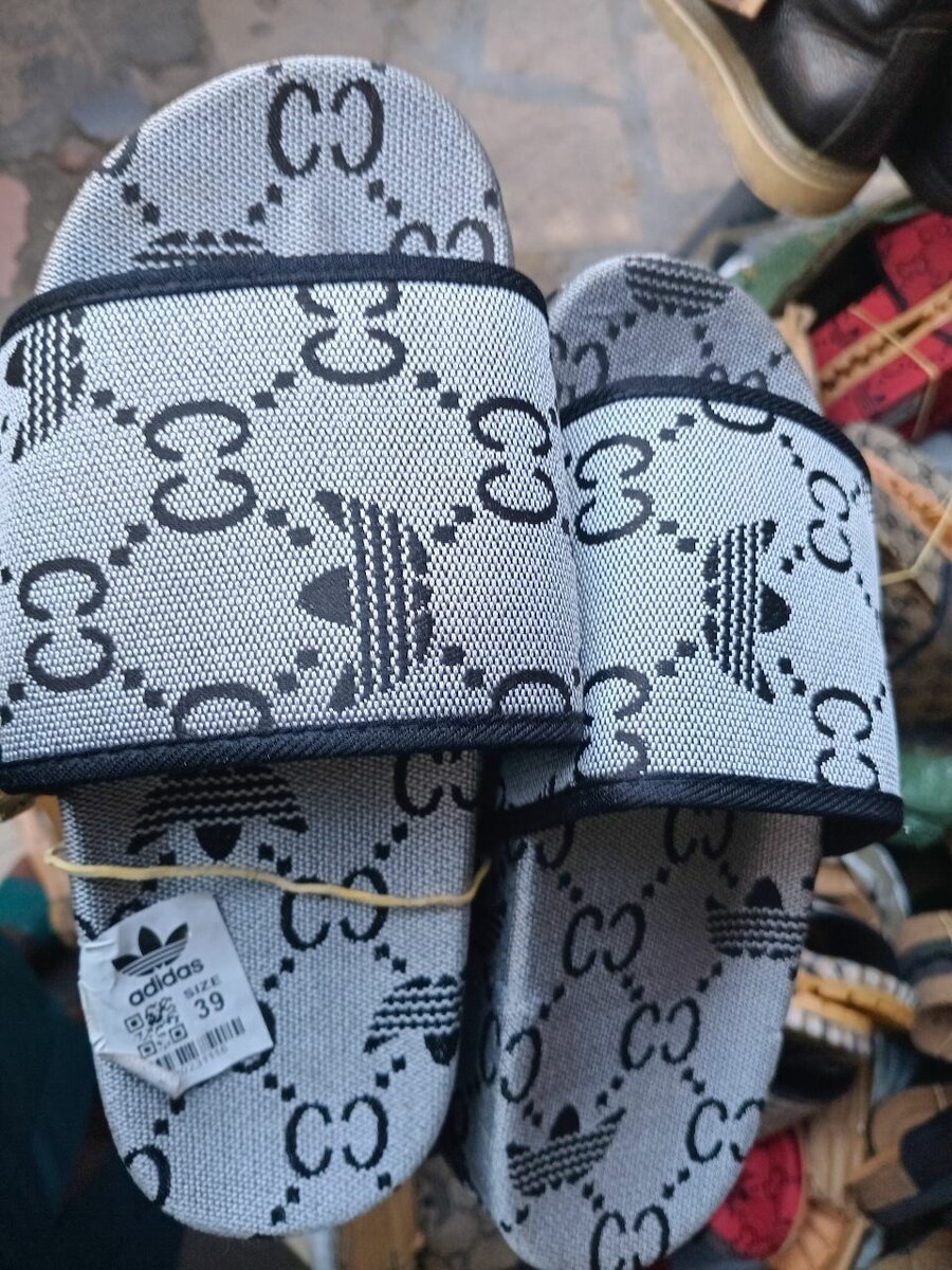 Fashionable luxury men stepper slide