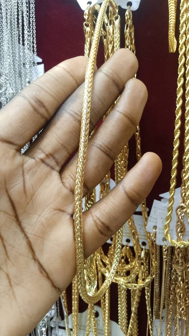 Chaîne en or élégante