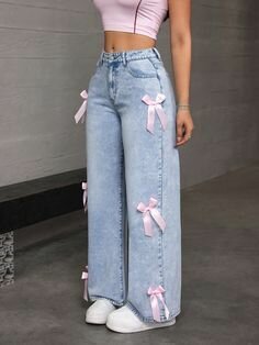 Jean large avec nœuds roses
