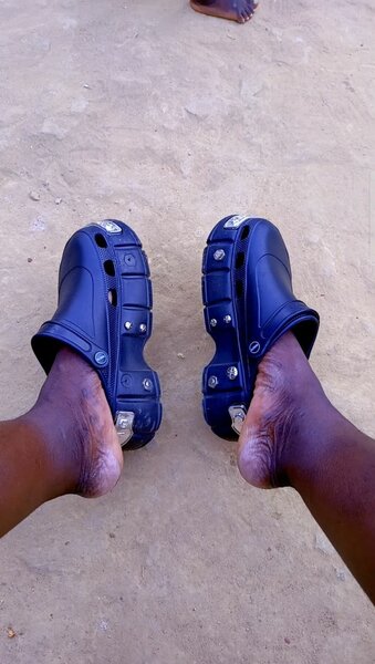 Sandales Clog Noires Résistantes