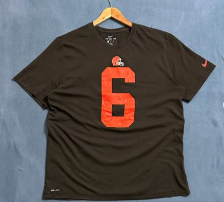 Nike Baker Mayfield Browns Cleveland’s T shirt size : L /XL