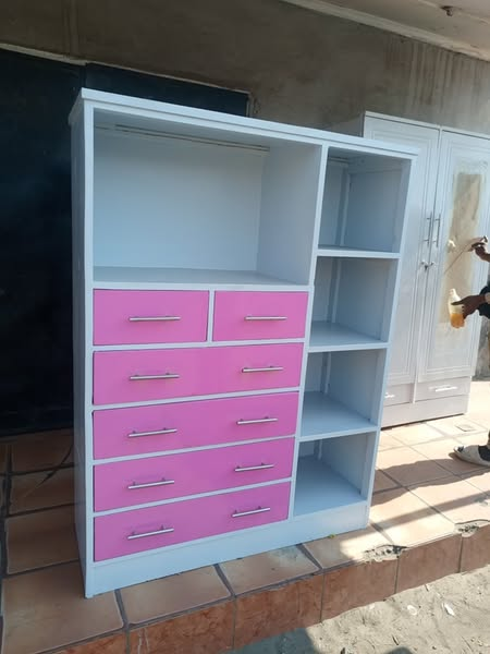 white and pink shelving