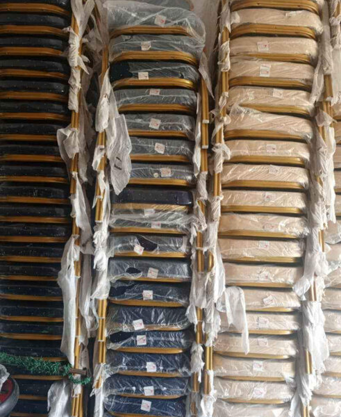 Chaise Empilable Gildée