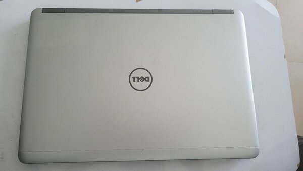 Ordinateur portable Dell Pro