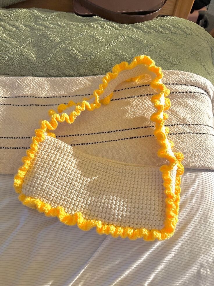 Sac à main stylé fait à la main avec de la laine de qualité