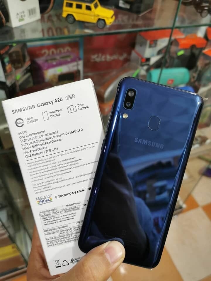 Samsung Galaxy A30 Smartphone