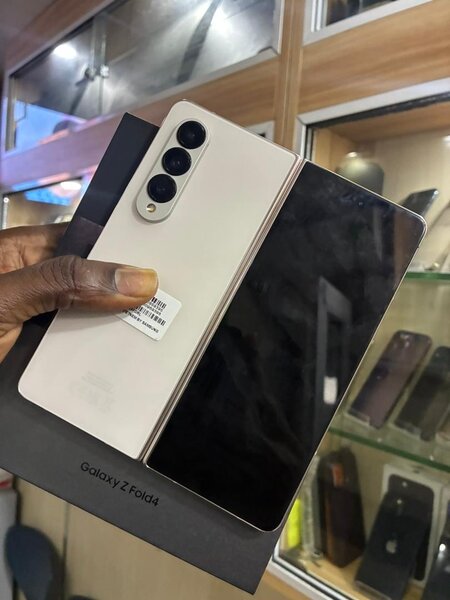 Samsung Galaxy Z Fold4