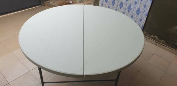 Table pliante ronde blanche