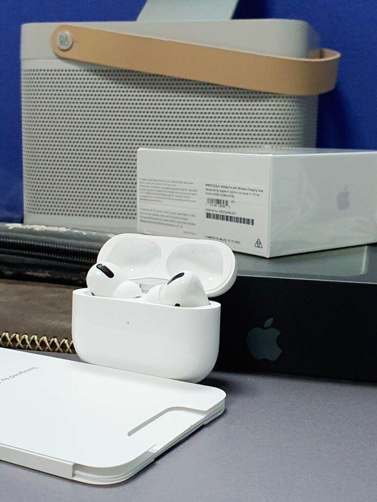 Apple AirPods Pro 2nd Generation