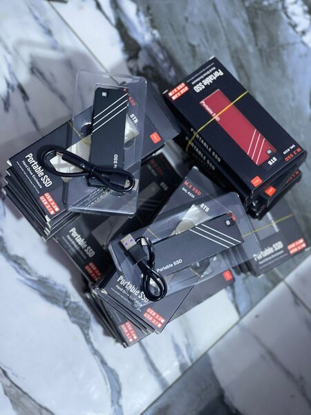 Disque SSD Portable 1TB Haute Vitesse