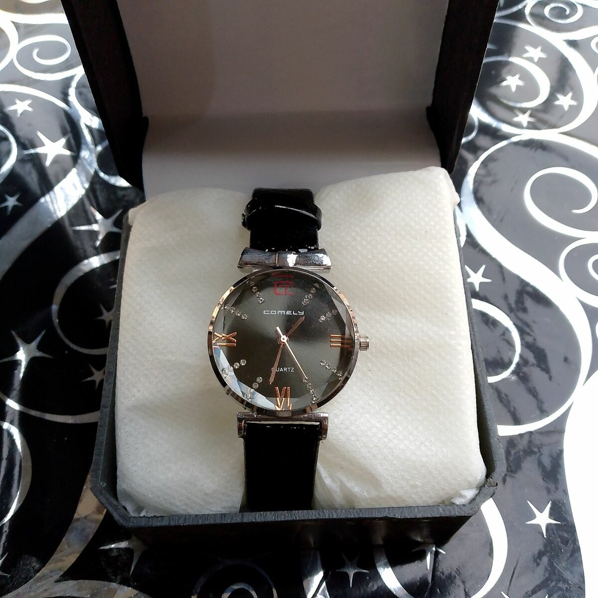 comely stap watch