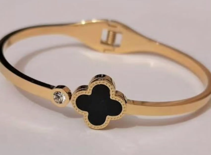 Black Star Bracelet
