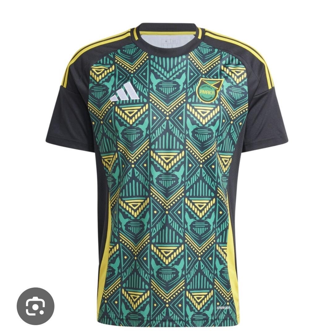 Maillots de football stylés