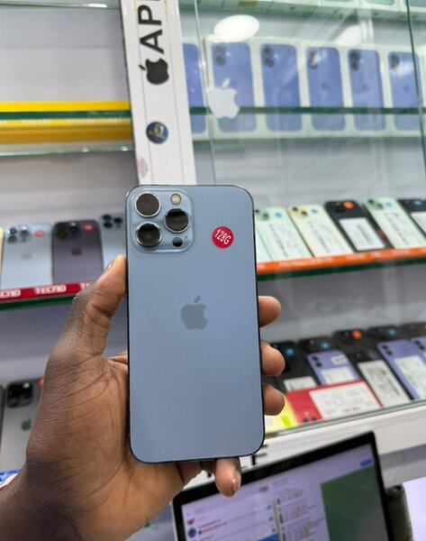 iPhone 13 pro max 128 Go