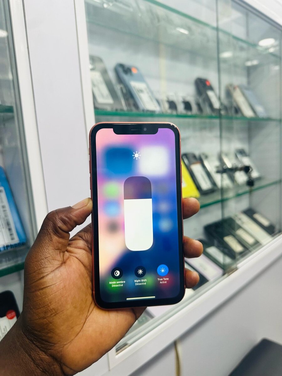 iPhone XR 64gb tout passe