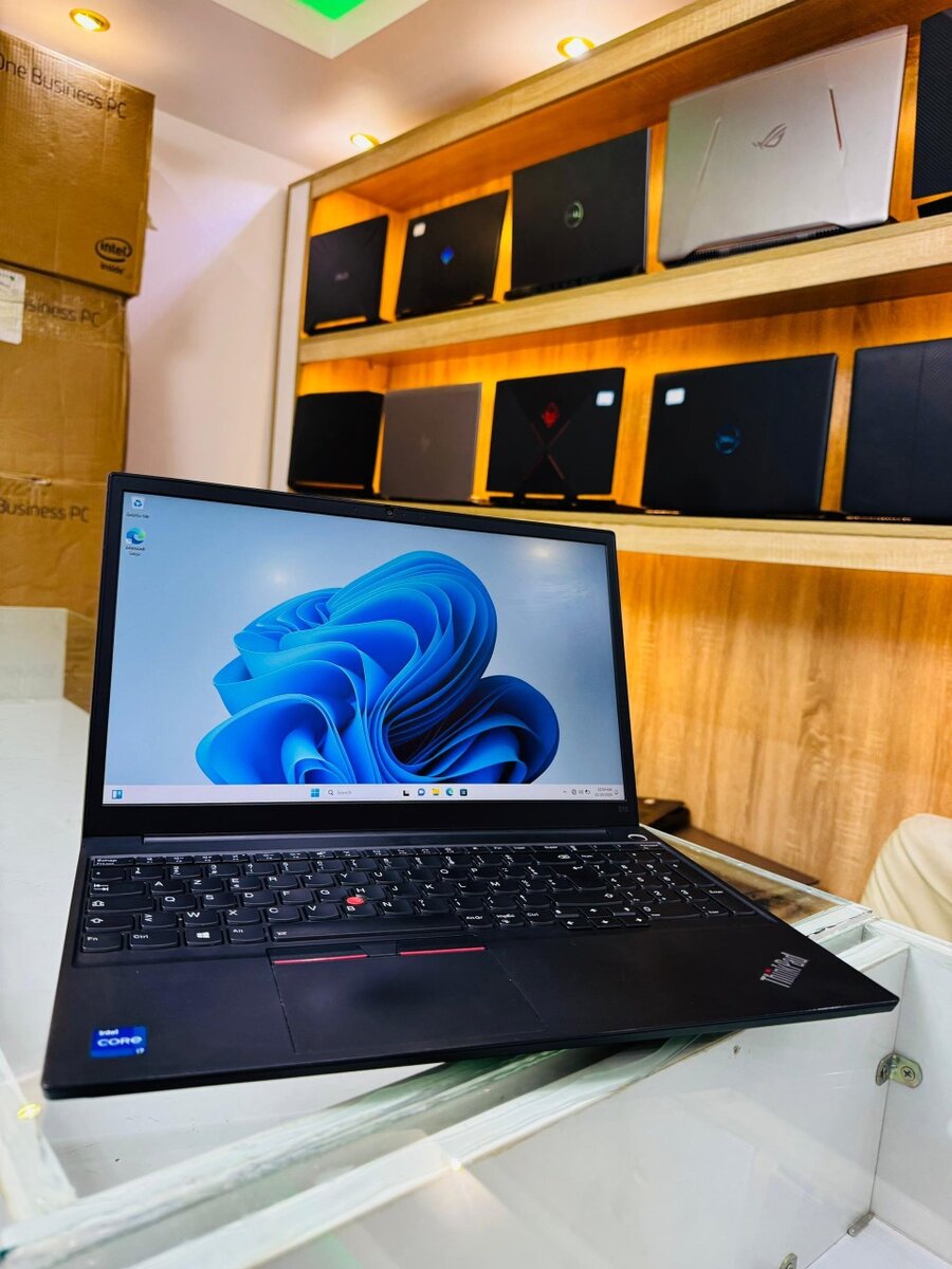 LENOVO THINKPAD E15