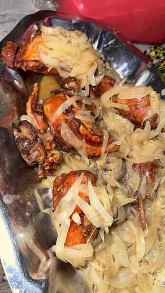 Poulet rôti à l'oignon